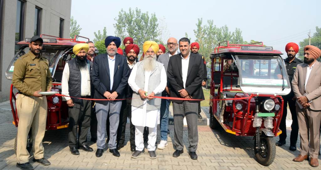 Cabinet Minister Flags off EVehicles endowed to Vet Varsity